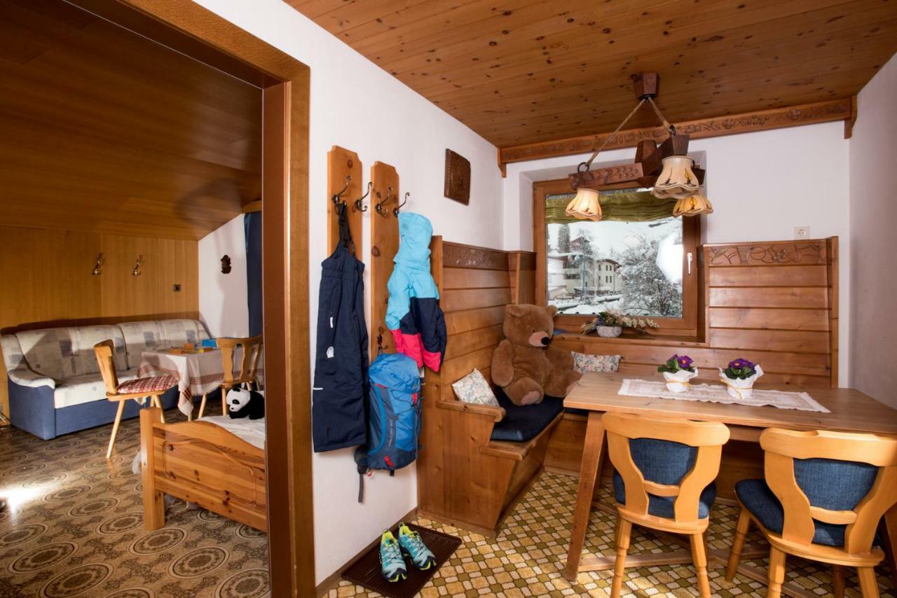 Sporthaus Troger Hotel Sankt Jakob in Defereggen Bagian luar foto