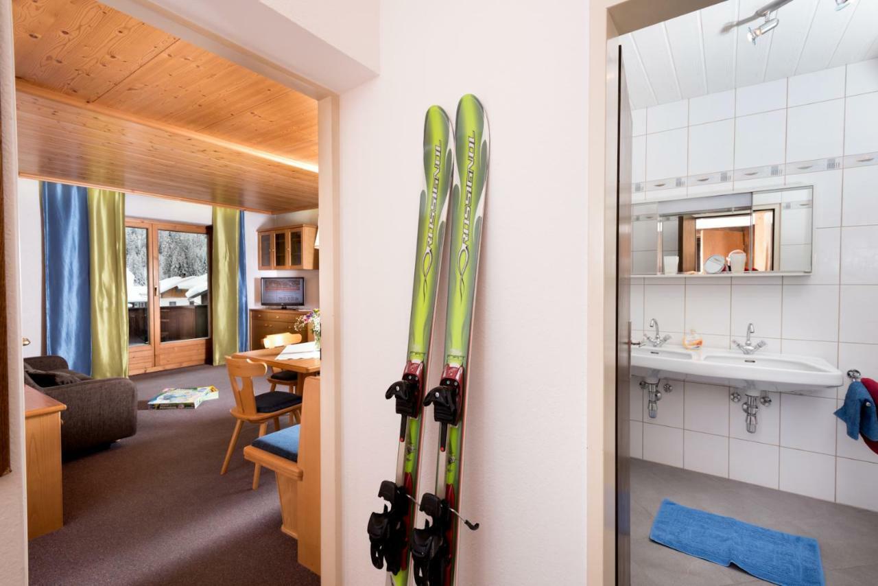 Sporthaus Troger Hotel Sankt Jakob in Defereggen Bagian luar foto